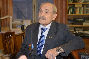 Владимир Дмитриевич Кобылянский – почётный профессор ВИР